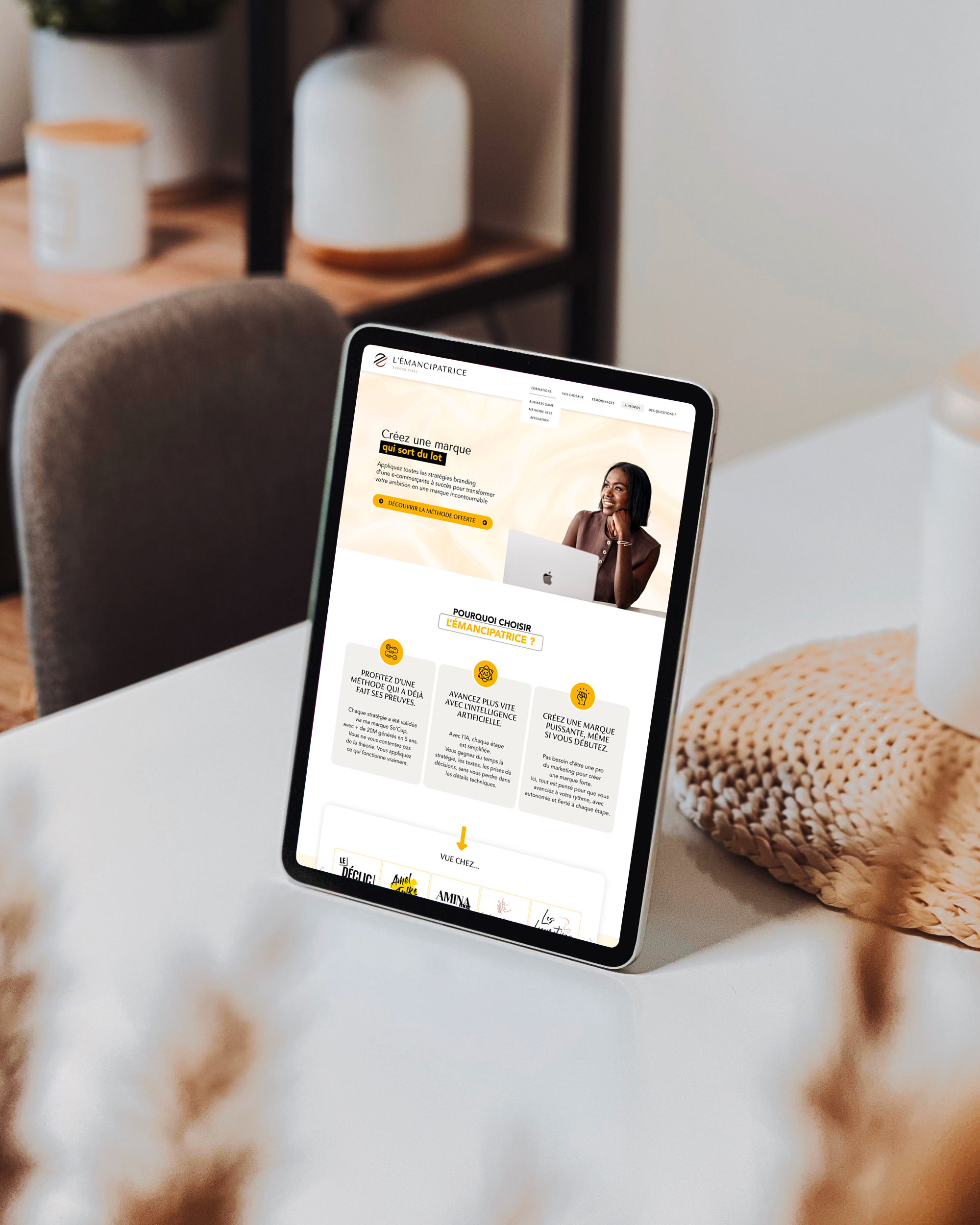 Site e-commerce L'Émancipatrice - Création site web entrepreneure tablette