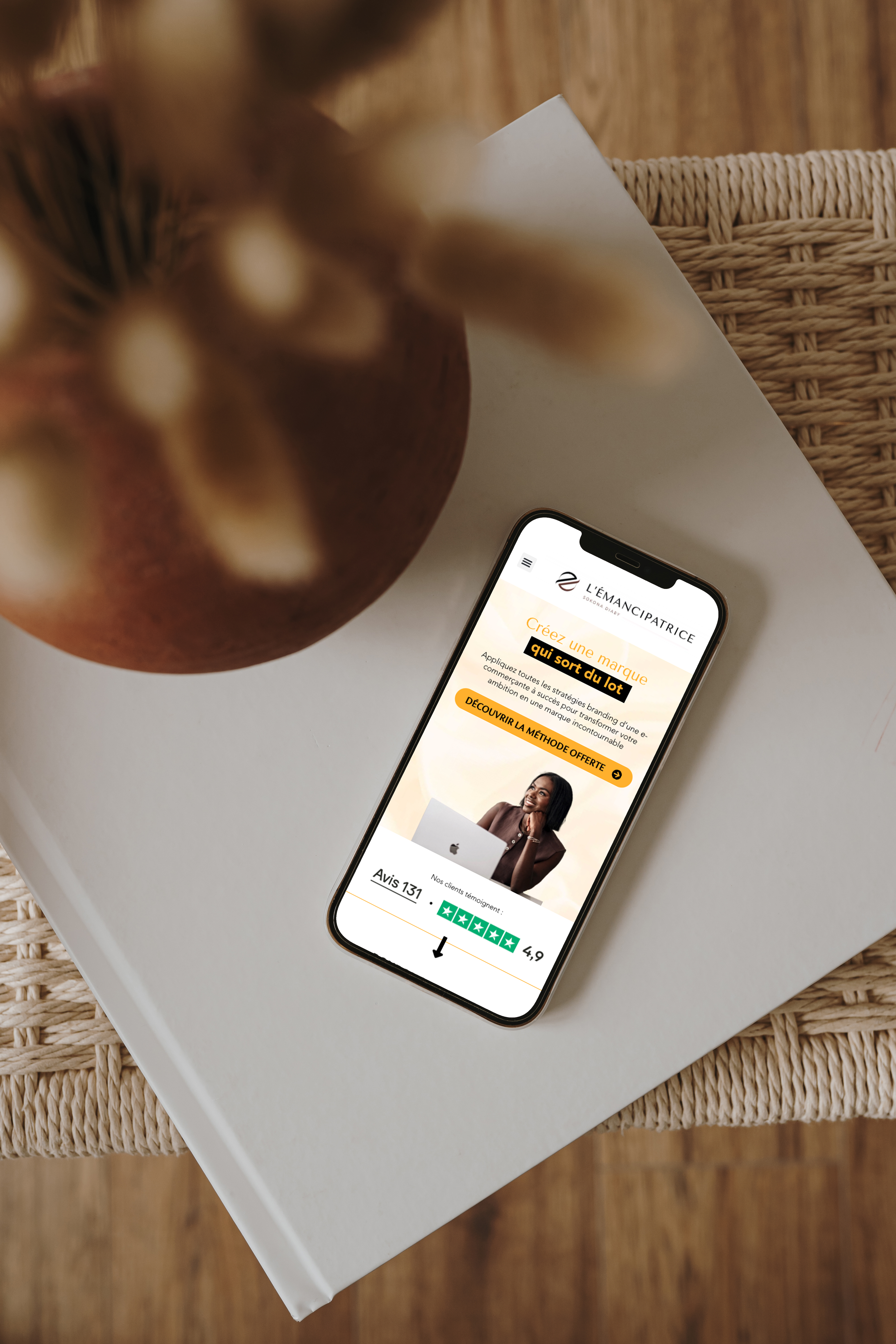 Site mobile L'Émancipatrice - Design responsive e-commerce smartphone